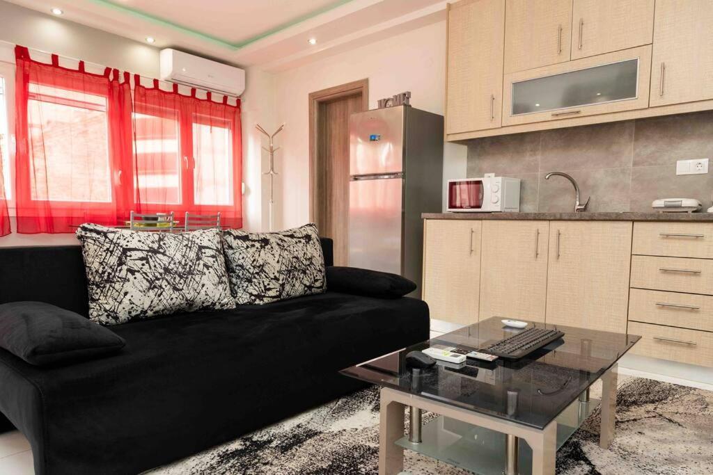 Luxury Studio In Downtown Thessaloniki Exterior photo